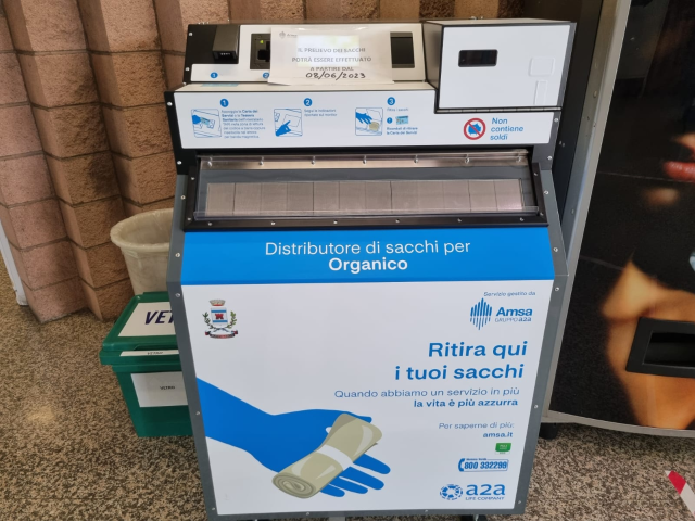 Sacchetti dell’umido a Buccinasco: distributori in Comune, Biblioteca e Cascina Robbiolo