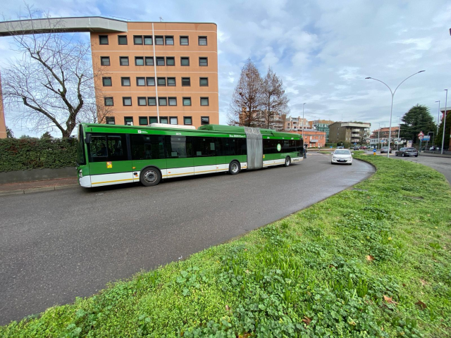 Trasporti, la linea di bus 325 arriva a Buccinasco