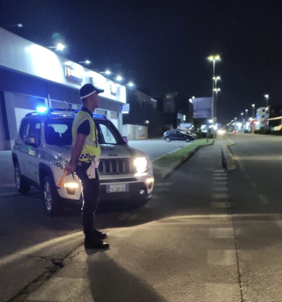 Controlli della Polizia locale di Buccinasco, ritirate 12 patenti per guida in stato di ebbrezza