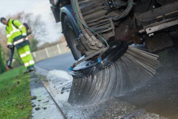 Da gennaio 2025 lavaggio strade senza divieti di sosta