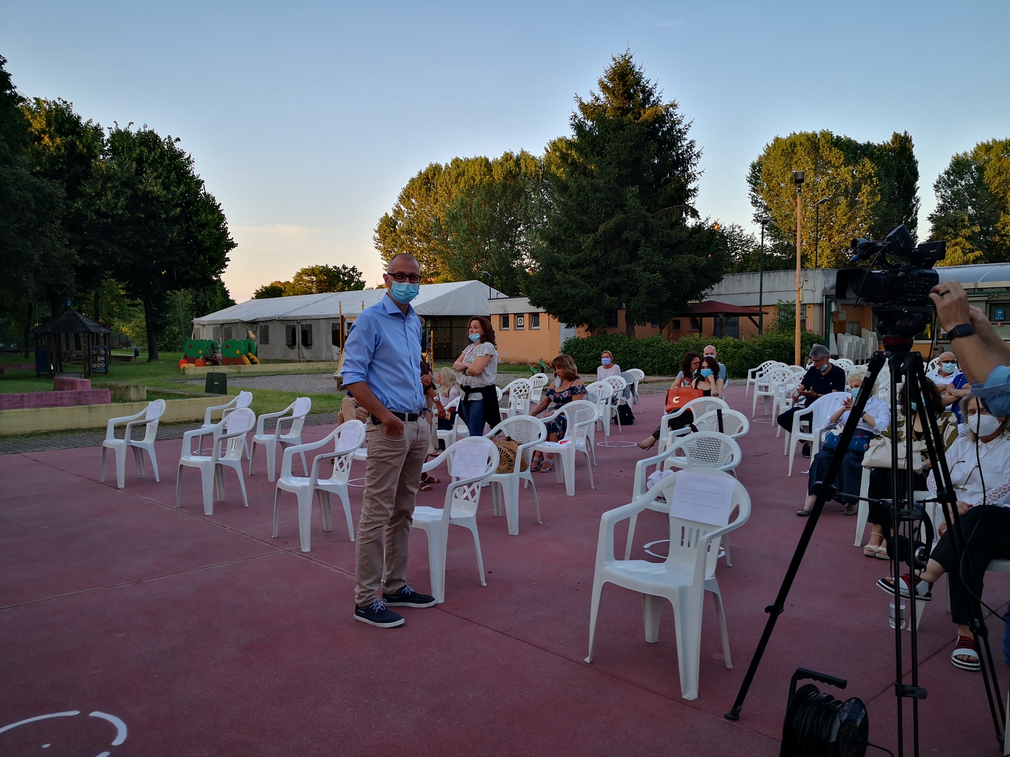 Il dott. Paolo Spada a Buccinasco - il video dell'incontro al CCM